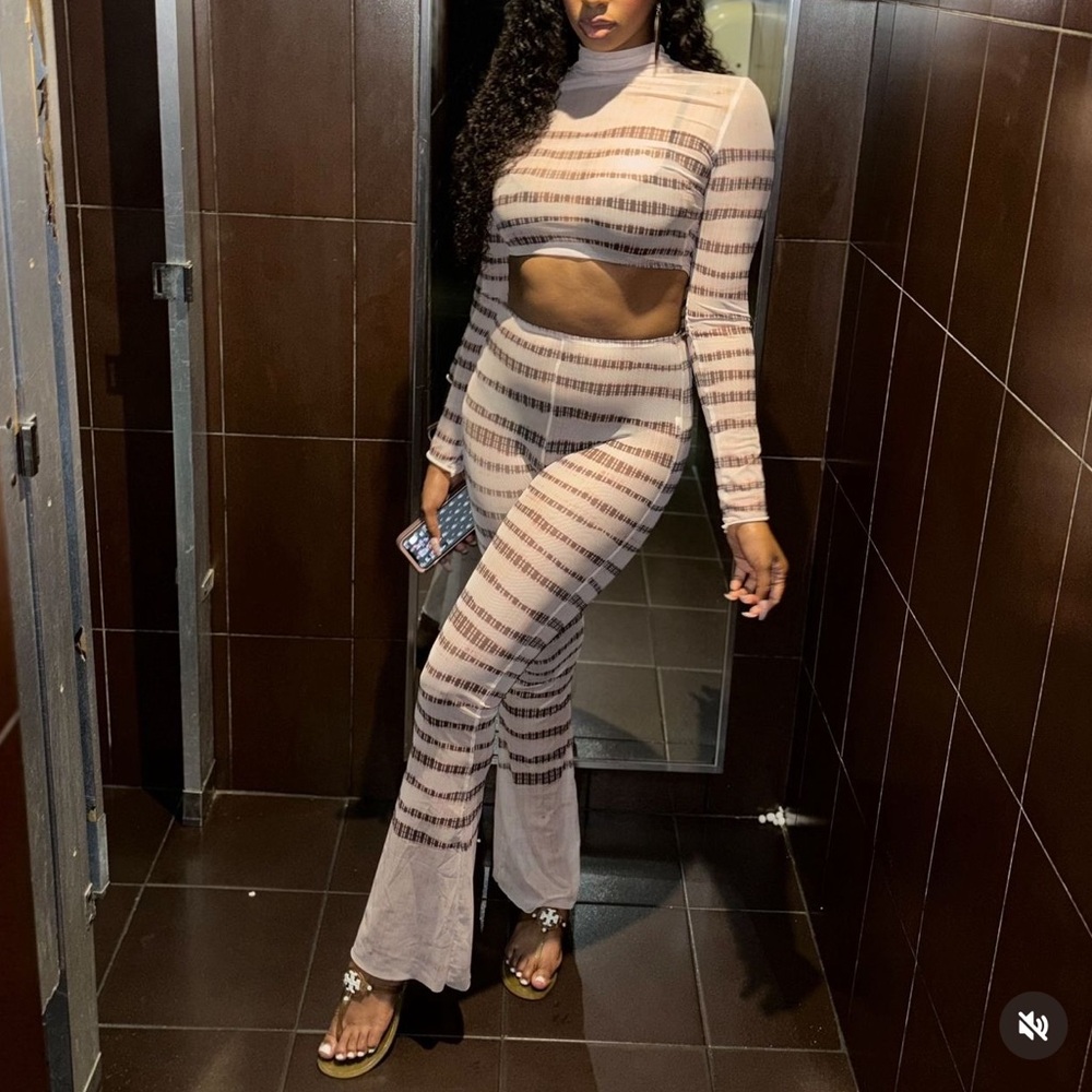 Mesh striped set